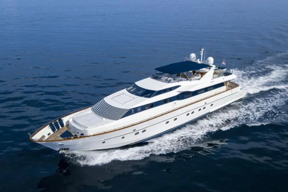 Eagle — 106ft Falcon Charter Phuket