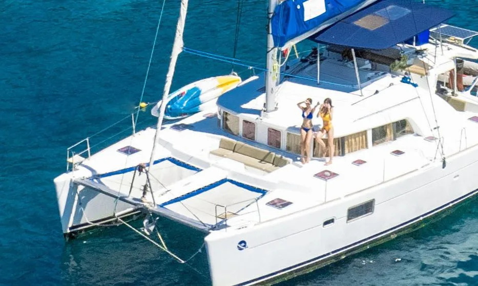 Charter Yacht in Phuket: Blue Swing - 44ft Lagoon