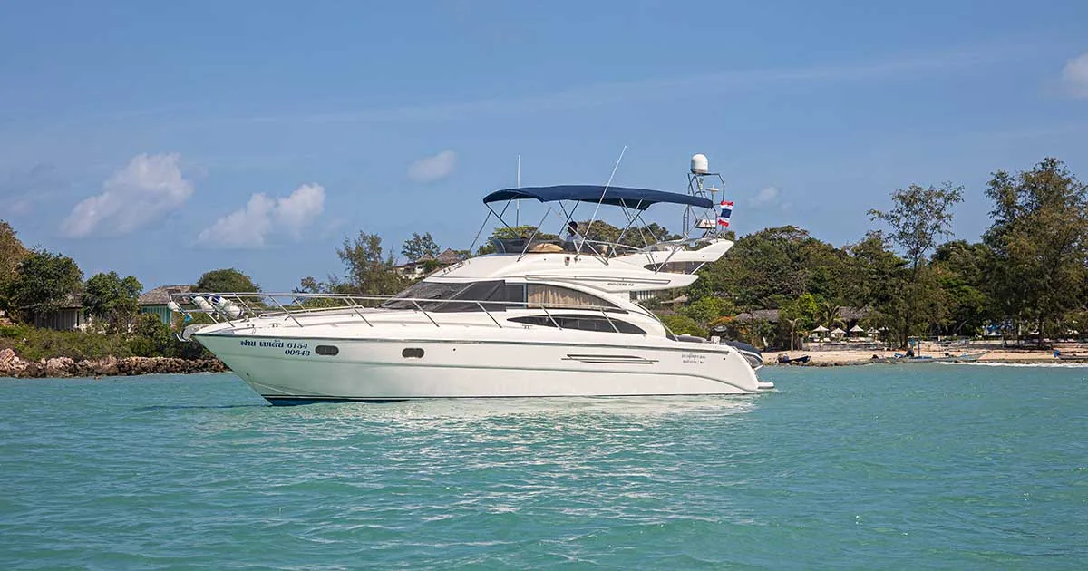 Princessa — 42ft Princess Yacht Yacht à Moteur Charter Koh Samui