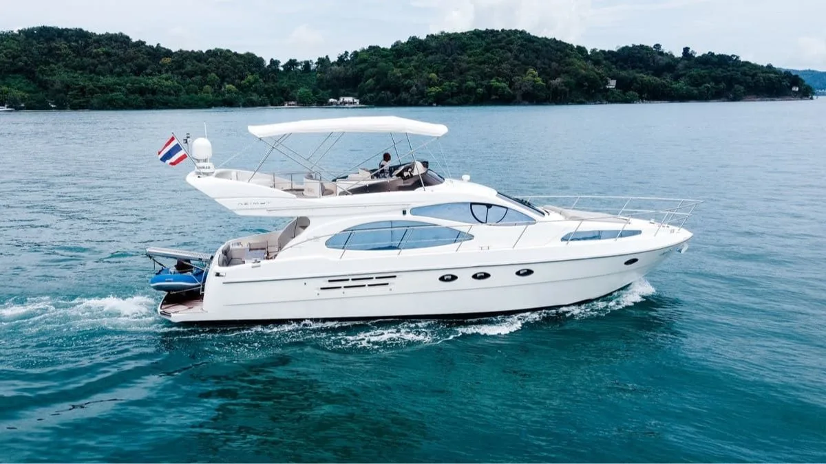 Charter Yacht in Phuket