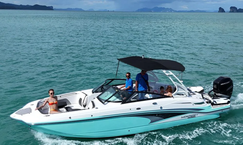 Monte Carlo — 28ft Monterey Charter Phuket