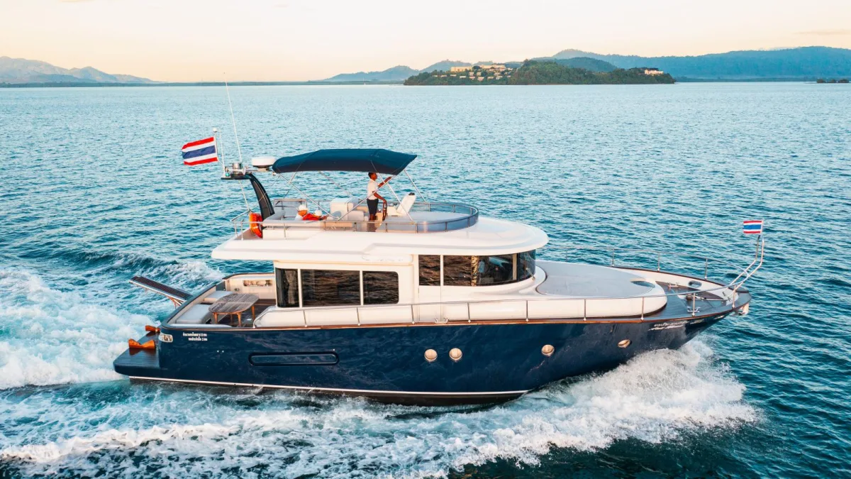 Ariella — 51ft Apreamare / Ferretti Yacht à Moteur Charter Krabi