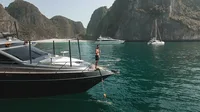  Island Hopping (2 days / 1 night) | Black Fury