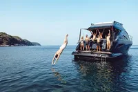  Island Hopping (2 days / 1 night) | Black Fury