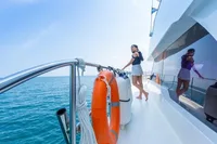  Phi Phi Island (10h) | Power Buddy
