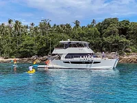  Phi Phi Island (10h) | Power Buddy