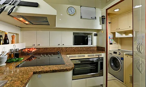  Liveaboard 2 days | Eagle