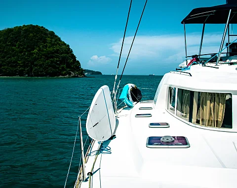  Blue Swing | 44ft Lagoon | Phuket