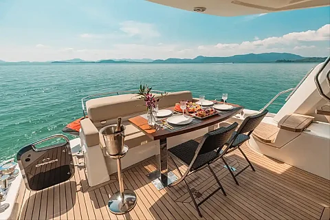  Khai & Naka Island (8h) | Gucci