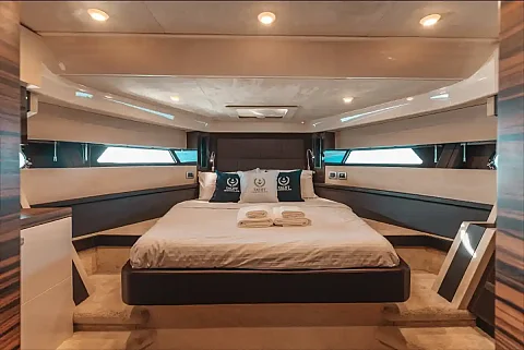  Khai & Naka Island (8h) | Gucci