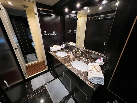  Panther | 90ft Leopard | Phuket