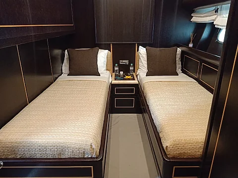  Panther | 90ft Leopard | Phuket