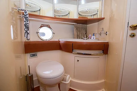  Revolution | 68ft Azimut | Phuket