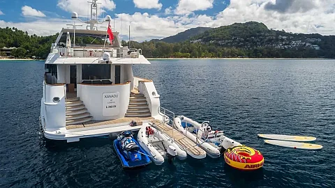  Piano | 112ft Heesen | Phuket