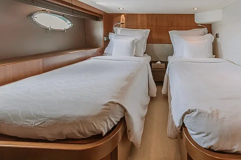  Racha Yai（8小时） | Sweet Lips