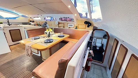  Phi Phi Islands (2 days / 1 night) | Moonlight