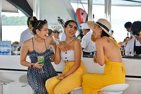  Khai Nok & Khai Nui Island (7小时) | Dancing Queen