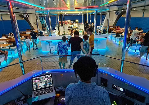  Khai Nok & Khai Nui Island (7小时) | Dancing Queen