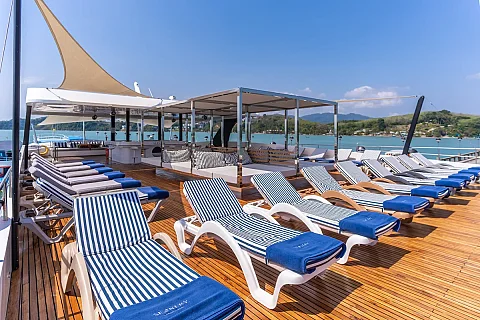  Khai Nok & Khai Nui Island (7小时) | Dancing Queen