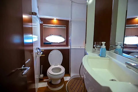  Nong Som | 54ft Princess Yacht | Phuket