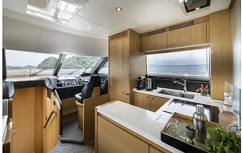  Phi Phi Island (8h) | Maya Bee