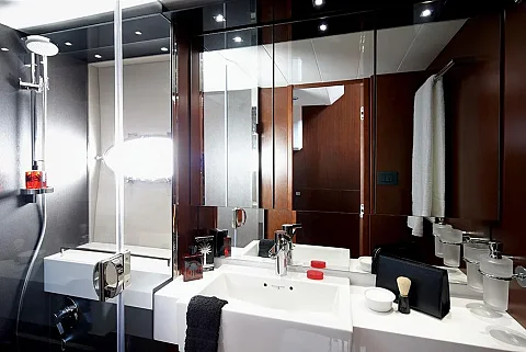  Phi Phi Island (8h) | Maya Bee