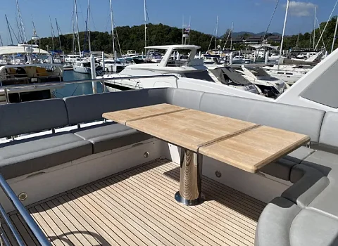  Phi Phi Island (8h) | Bond